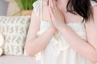 桃良阿宅，核桃登录你的手机壁纸，一股美好的小清新气息。