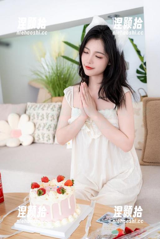 桃良阿宅，核桃登录你的手机壁纸，一股美好的小清新气息。