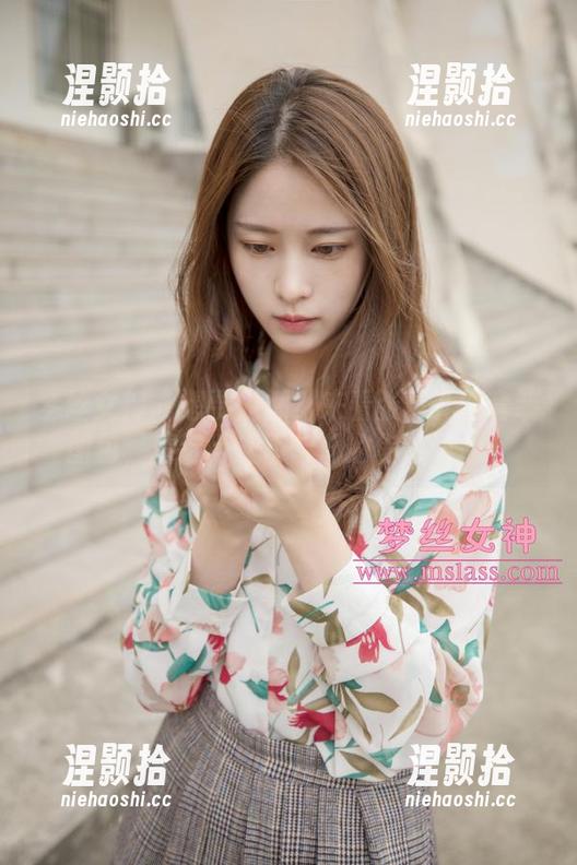 梦丝女神-张灵儿 梦丝女神 - 想要偷懒?来看张灵儿的套装图包,精选得让不想动的你也动心。