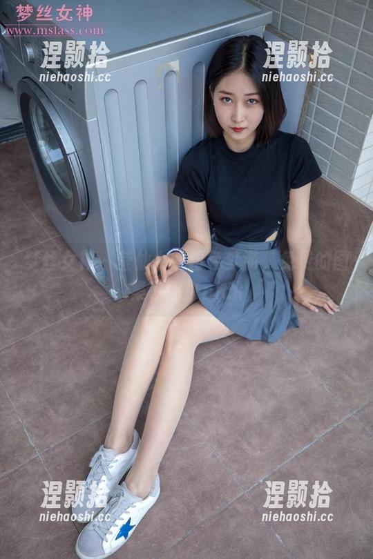梦丝女神 - 莹仙女的粉色梦游，免费的图集等你来pick