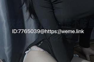 微密圈 – 灰丝套图里，楚楚不吃鱼被什么俘获了呢？