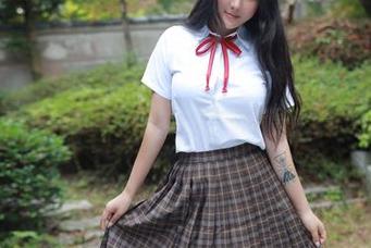 模范学院 – NaNa_baby的红裙，最新写真分分钟让你动心
