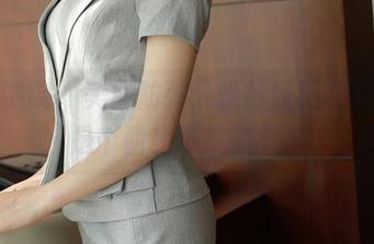 模范学院 – 美图防弹，悦爷妖精的皮衣也是个曲线带货的高手