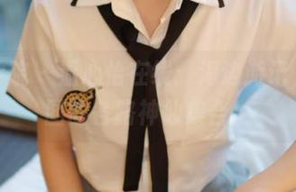 模范学院 – 温心怡在线：海边游记，求原图的各路神仙集合！