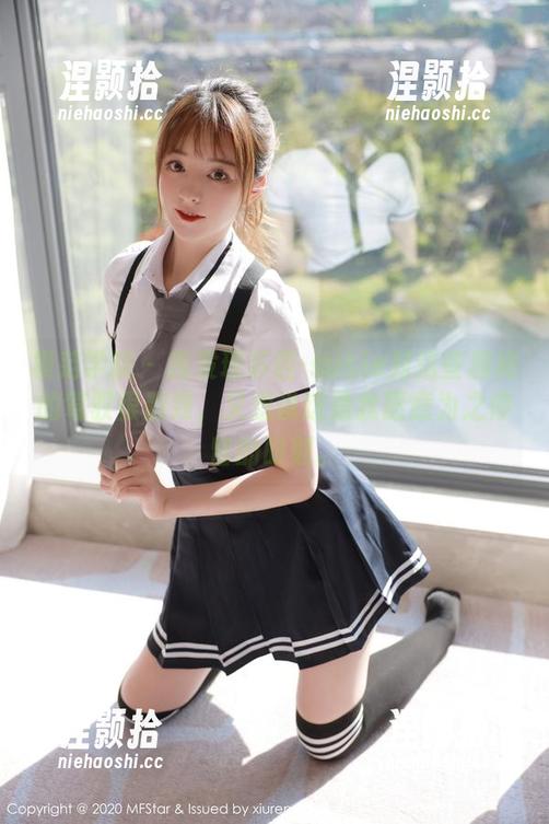 模范学院-苏西-susie 模范学院 - 我发现苏西-susie对这些旗袍的驾驭很别致,又想说这是我愿意为之停留的时刻。
