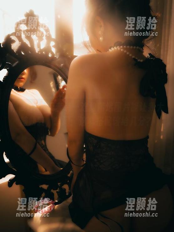 樱晚gigi玩套装—这组精选图片能让我大脑缺氧，想问：这样搭配该给几分？