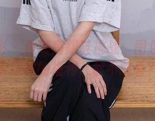 甜予摄影 – 璇璇高跟鞋挑战：图包里竟藏着这样的福利，敢不敢看？
