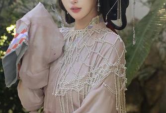 秀人网 – 看到周慕汐的美足写真，恨不得“偷”个回家！