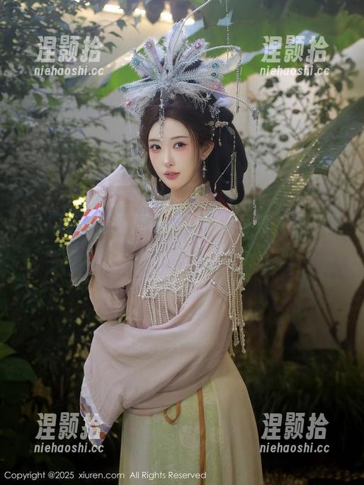 秀人网 - 看到周慕汐的美足写真，恨不得“偷”个回家！