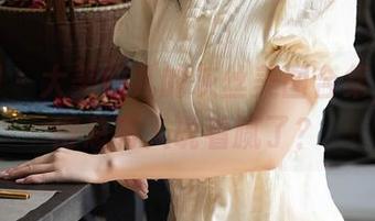 秀人网 – 大美妞儿的灰丝美图合集，怪不得总有人说看腻了？