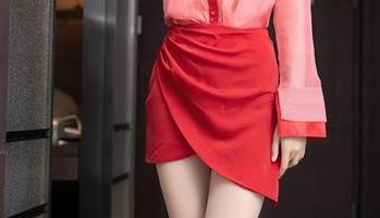 秀人网 – 不可思议的奶油妹妹，作品中的美足让我义无反顾地陷入了沉思。