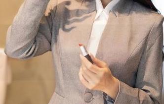 秀人网 – 每一张都像一发重磅炸弹：娜比的御姐美图精选，好想收藏！