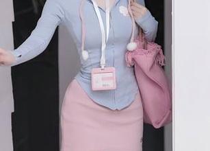 秀人网 – 走出家门？别傻了，希雅sia的“居家”写真集才是最新资源！