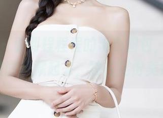 秀人网 – 看到程程程的粉色图包，我就……随时想藏起来，独占这份美好！