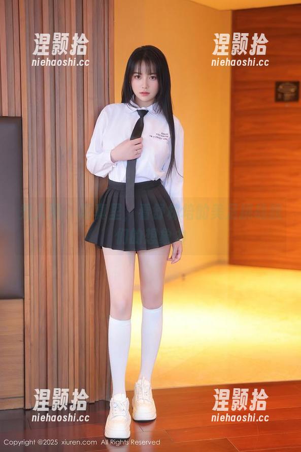 秀人网 - 写真里，看舒林培的美足挑战我们的想象力