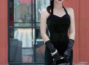 秀人网 – 更新啦！芝芝booty的jk制服系列，准备好被撩了吗？