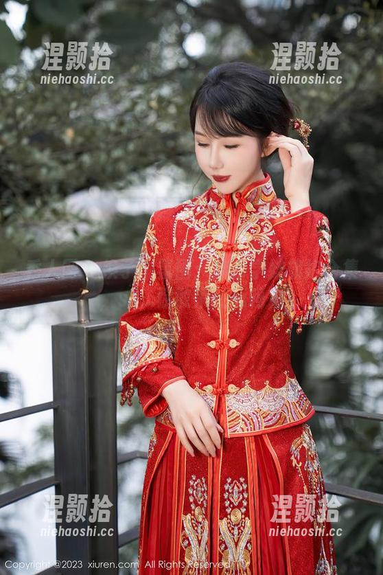 秀人网 - 换了个氛围：麻布学妹旗袍合集，so...你敢来挑战吗？