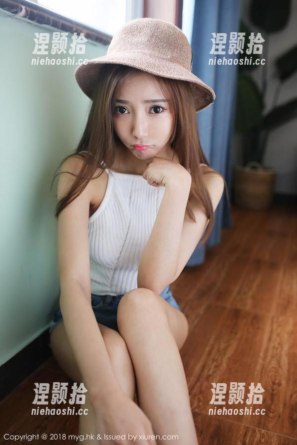 美媛馆-熊吖BOBO 美媛馆 - 熊吖BOBO出没,御姐最新美图看似生人勿近,实则超有亲和力。