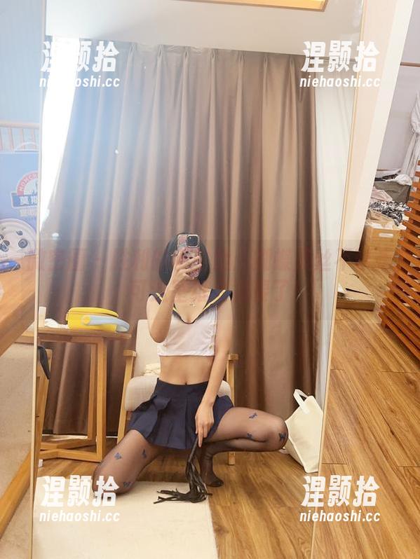 胜利的小生活 微密圈 - 胜利的小生活:蝴蝶黑丝不带走,可这壁纸太重要了!