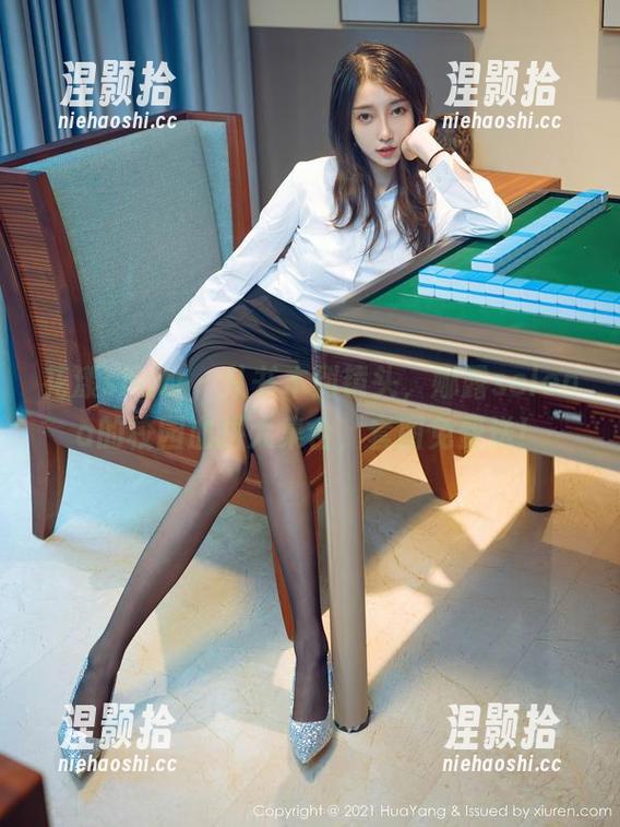 花漾show - 从书本到镜头，娜露selena的校园血拼大集合，套图免费送！