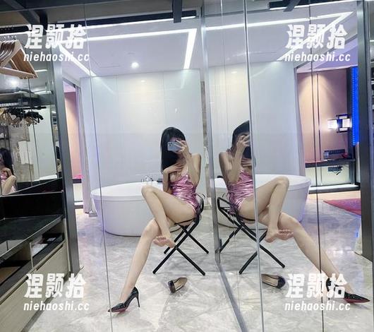 葛征 微密圈 - 千万不要低估了红底高跟的威力——葛征原图大公开,资源在此!