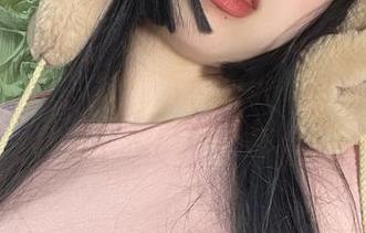 微密圈 – 让人好奇的葱油饼er更新：红裙承载的情感深不见底。