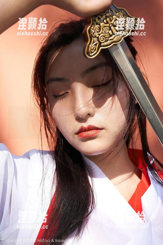蜜桃社 - 韩贝贝的短裙写真集，资源充足，但我已经开始迷失。