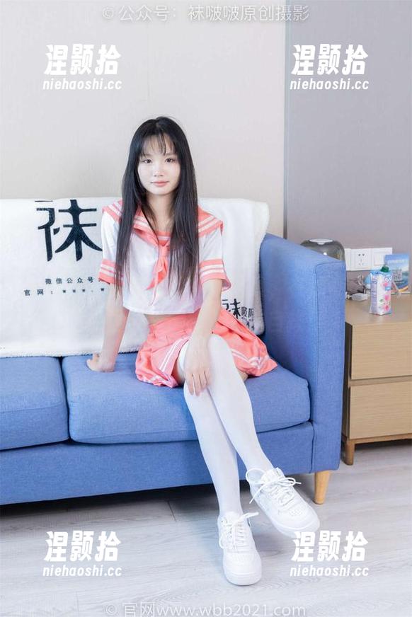 袜啵啵-甜甜圈 袜啵啵 - 甜甜圈的福利图集,在油亮肉丝的世界里徜徉,无法自拔!