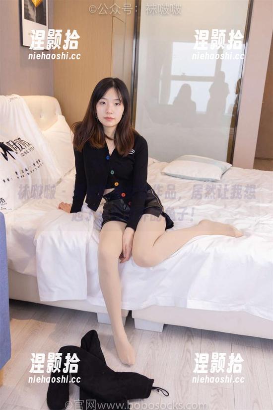 袜啵啵 - 糯米的兔女郎作品，居然让我想起了小时候养的兔子！