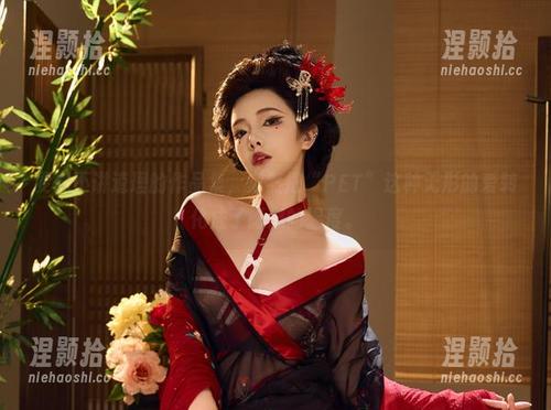 雯妹不讲道理的作品集，竟然把“PET”这种无形的爱转化成了影像的温度。