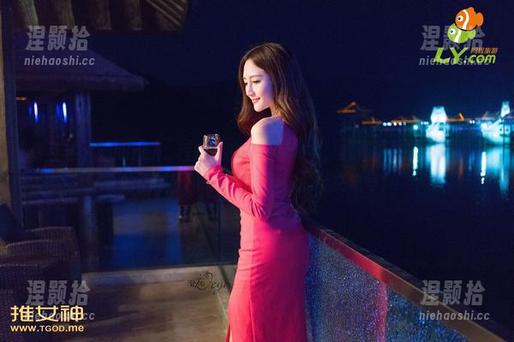 青豆客 - 在Kiren_程程程的可爱写真中，我竟找到了一只调皮的蛋糕原图听说它有自己的社交账号！