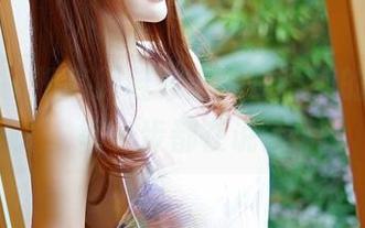 青豆客 – 把高跟鞋穿上，王语纯的图集中每一步都在说话
