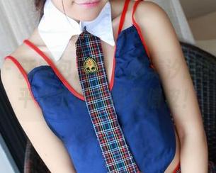 青豆客 – 新图包出炉！颜美汐把校园里的平淡变得有趣又俏皮！