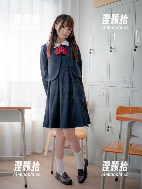 在魔物喵nigisa的写真中，玉藻前似乎给我留了个话